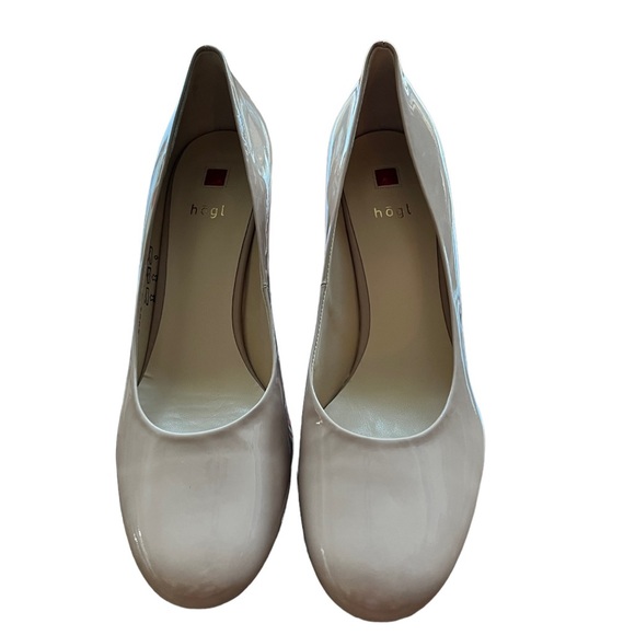 HOGL Beige Patent Leather Pumps - Picture 2 of 10